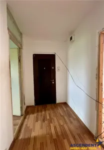 Apartament cu trei camere de renovat in Feldioara, Brasov - foto 15