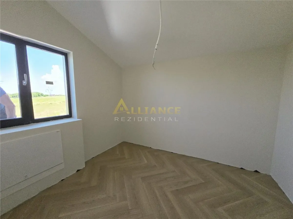 Vila str Miorita-4 camere-3 bai-2 dressinguri-beci - foto 6