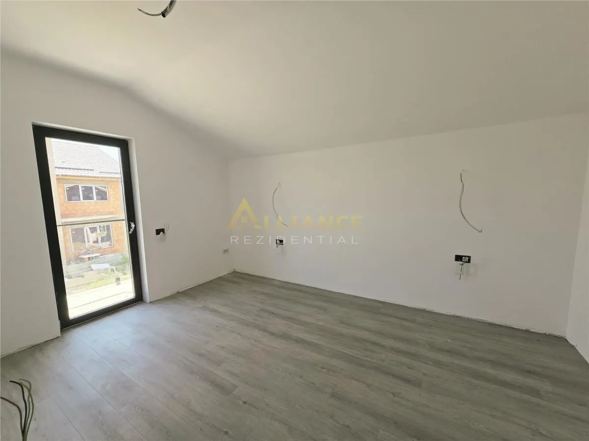 Vila str Miorita-4 camere-3 bai-2 dressinguri-beci - foto 7